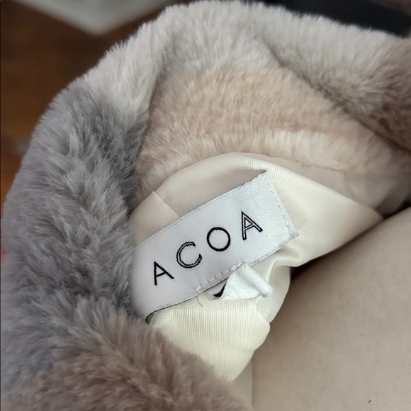 ACOA Winter's Tale Pocketed Plaid Faux Fur Jacket - Picture 11 of 13